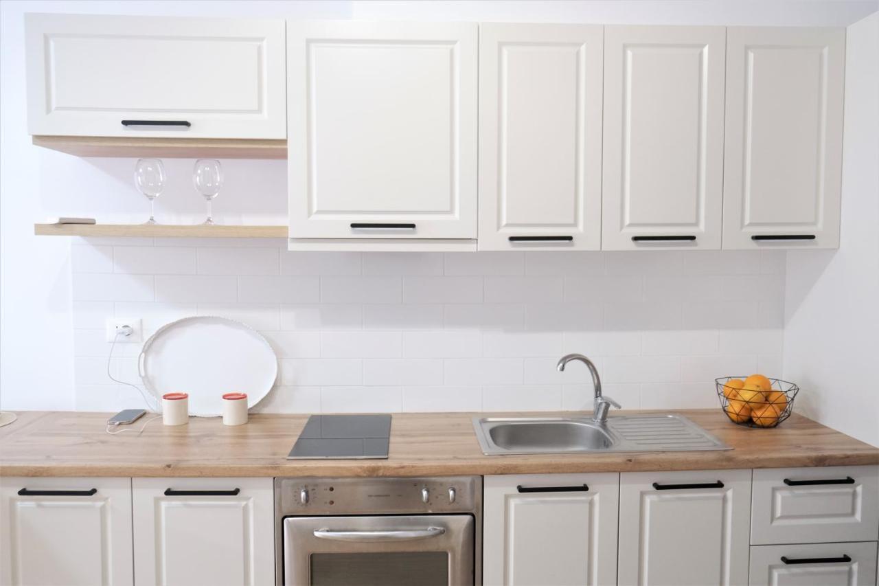 Apartment In The Heart Of Old Bazaar, Tirana - Hana Apartments Экстерьер фото