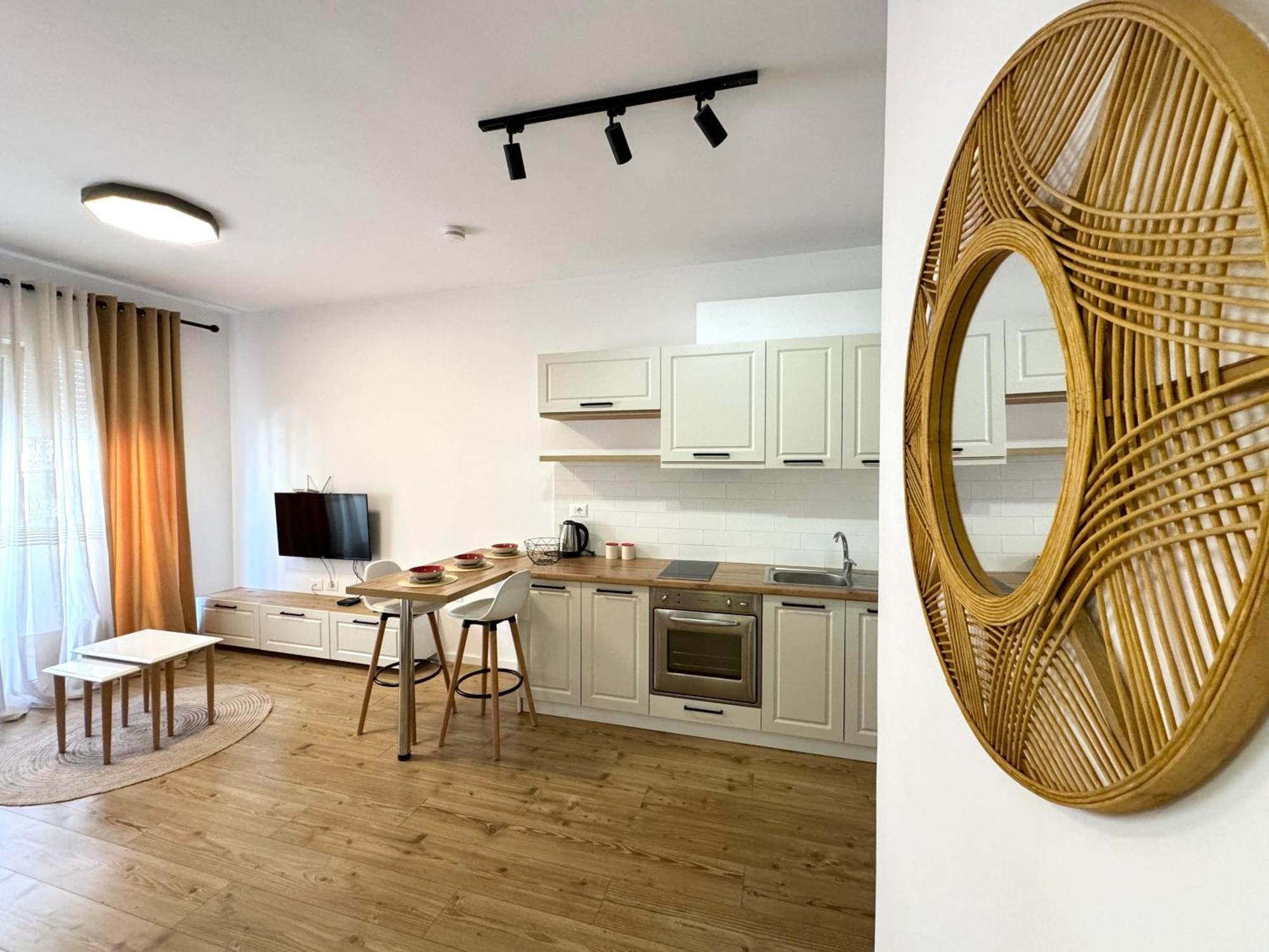 Apartment In The Heart Of Old Bazaar, Tirana - Hana Apartments Экстерьер фото